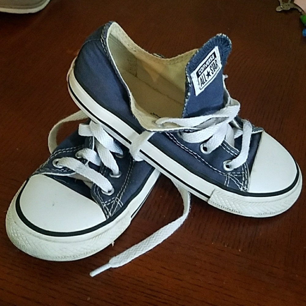 Kids sneakers